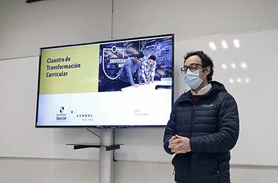 Inédito Claustro reunió a académicos de Santiago y Temuco