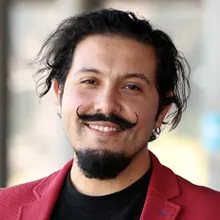 Dr. Leonardo Valdivia